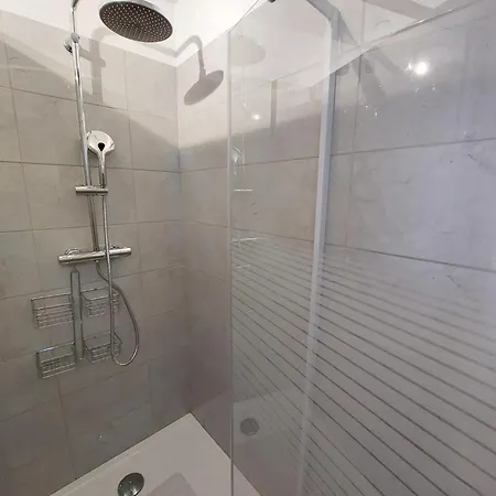 Des Sources A Climatise Et * Sarlat-la-Caneda