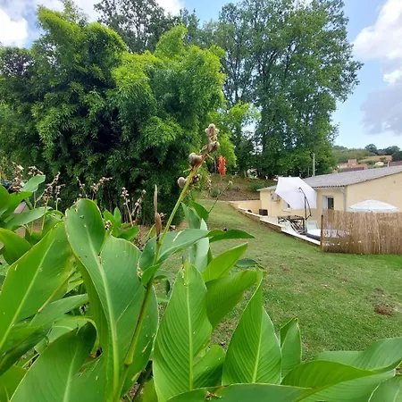 Holiday home Des Sources A Climatise Et *