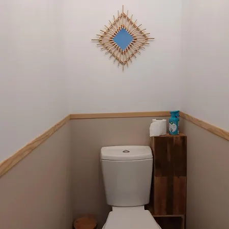 Des Sources A Climatise Et Holiday home Sarlat-la-Caneda