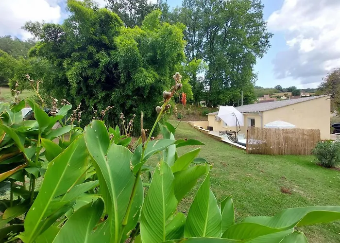 בית נופש Des Sources A Climatise Et *